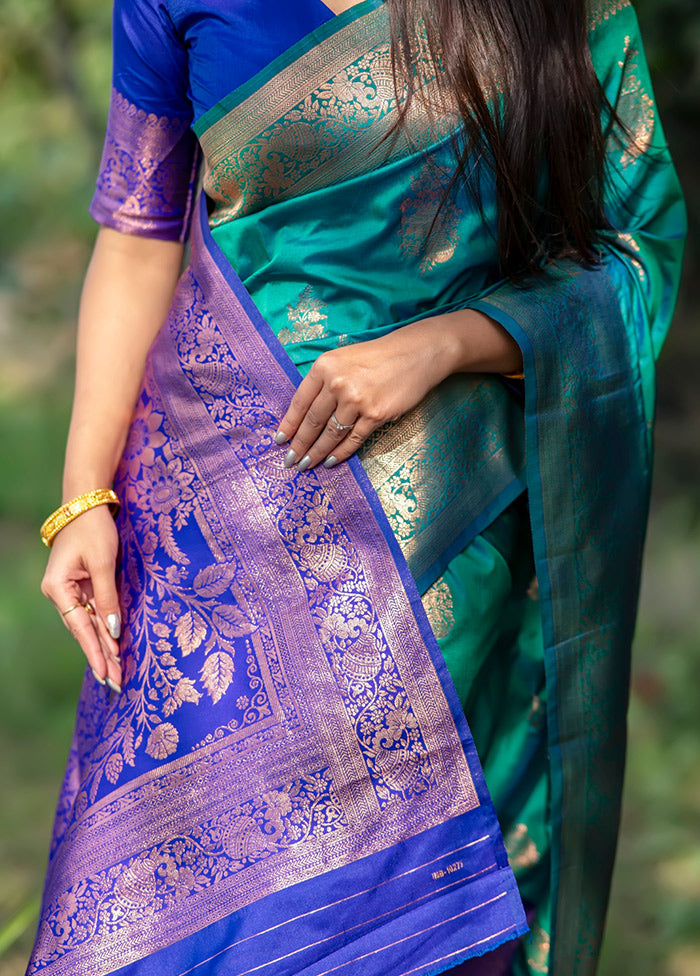 Rama Banarasi Silk Saree With Blouse Piece