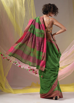 Green Pure Cotton Saree With Blouse Piece - Indian Silk House Agencies