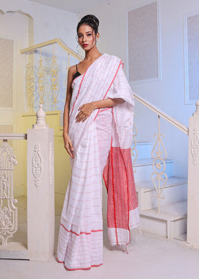 White Pure Cotton Saree With Blouse Piece - Indian Silk House Agencies