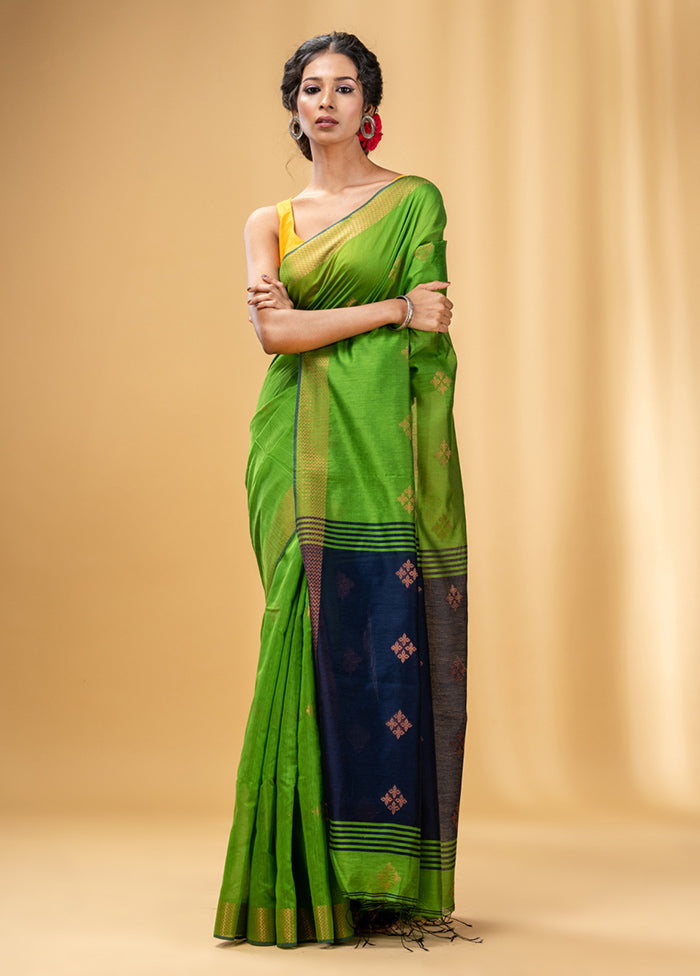 Parrot Green Cotton Saree With Blouse Piece - Indian Silk House Agencies