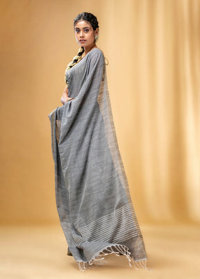 Grey Cotton Saree With Blouse Piece - Indian Silk House Agencies