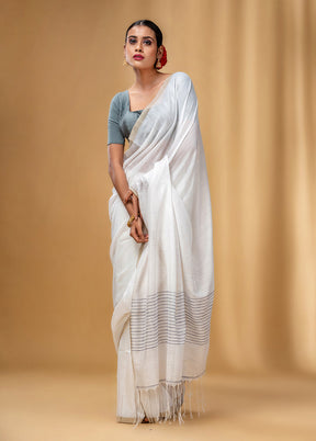 White Cotton Saree With Blouse Piece - Indian Silk House Agencies