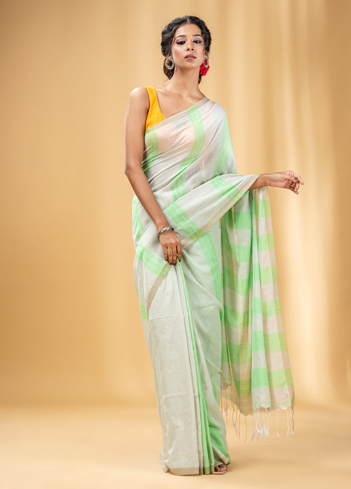 Green Cotton Saree With Blouse Piece - Indian Silk House Agencies