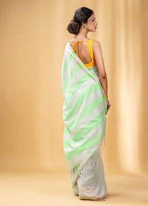 Green Cotton Saree With Blouse Piece - Indian Silk House Agencies