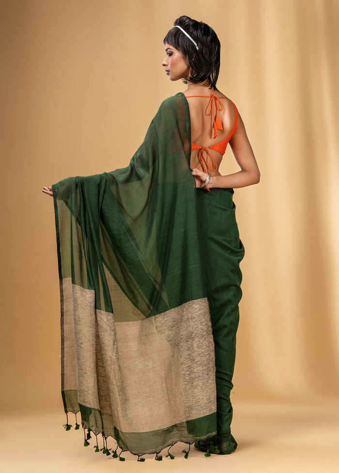 Green Cotton Saree With Blouse Piece - Indian Silk House Agencies