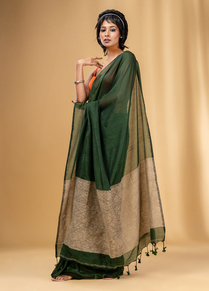 Green Cotton Saree With Blouse Piece - Indian Silk House Agencies