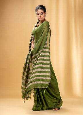 Green Cotton Saree With Blouse Piece - Indian Silk House Agencies