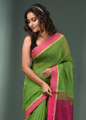 Parrot Green Cotton Saree With Blouse Piece - Indian Silk House Agencies