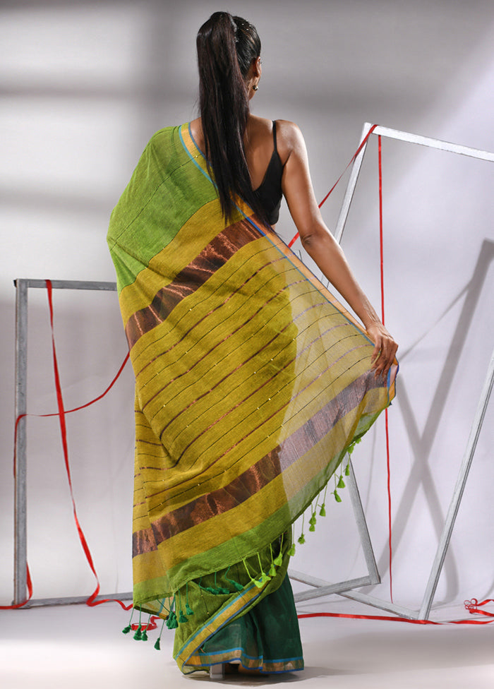 Green Cotton Saree With Blouse Piece - Indian Silk House Agencies