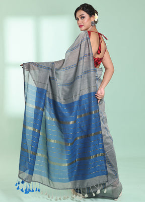 Grey Cotton Saree With Blouse Piece