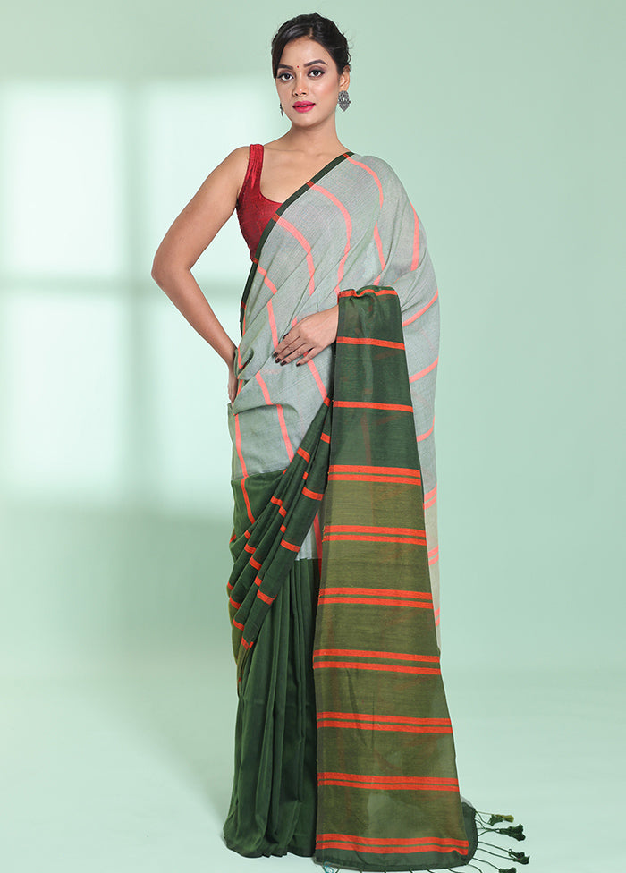 Green Cotton Saree With Blouse Piece