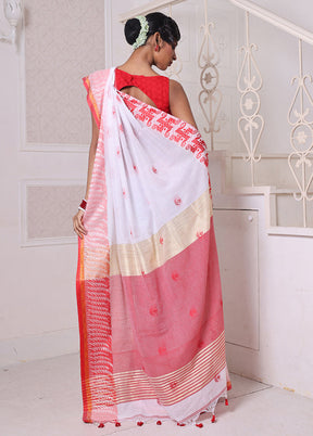 White Cotton Saree With Blouse Piece