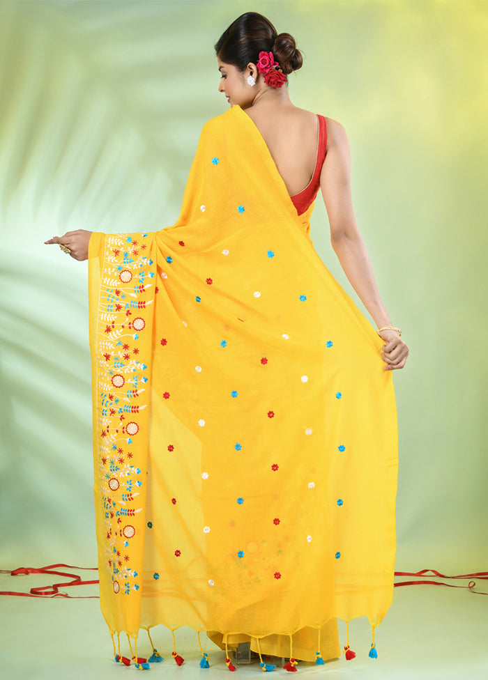 Yellow Cotton Saree With Blouse Piece