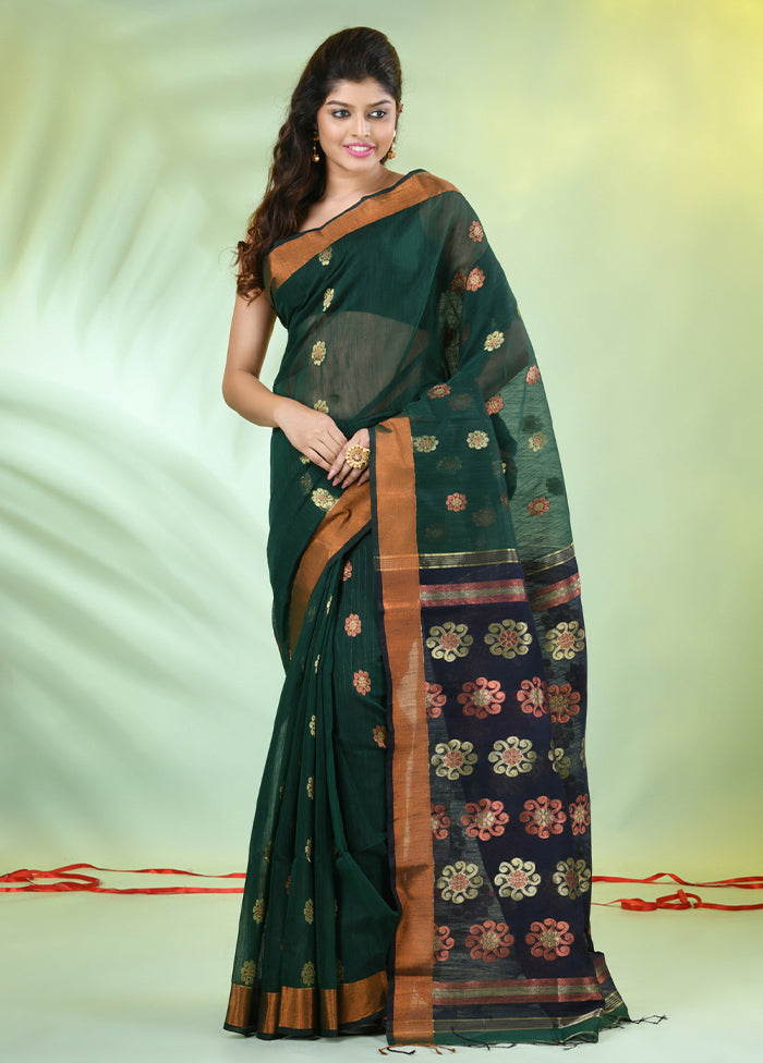 Green Pure Cotton Saree With Blouse Piece