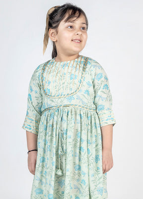 Green Handcrafted Pure Muslin Dress - Indian Silk House Agencies