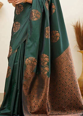 Green Banarasi Silk Saree With Blouse Piece