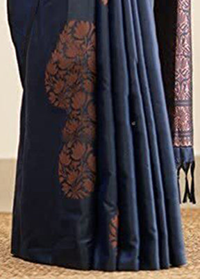 Navy Blue Banarasi Silk Saree With Blouse Piece