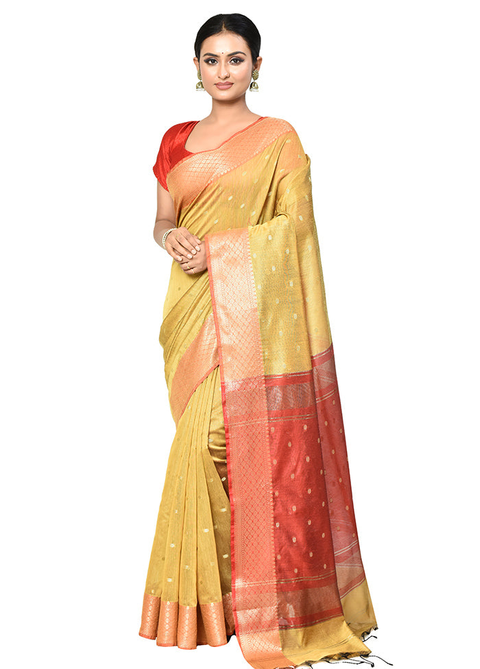 Yellow Cotton Saree With Blouse Piece