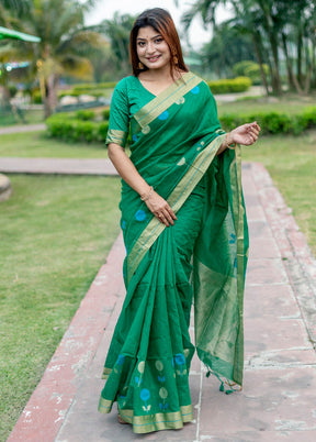 Green Cotton Saree With Blouse Piece