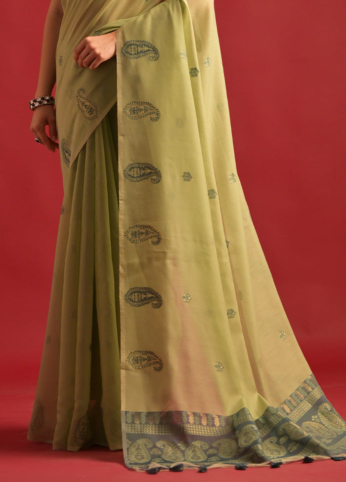 Pista Green Pure Cotton Saree With Blouse Piece