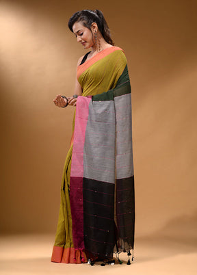 Green Pure Cotton Saree With Blouse Piece - Indian Silk House Agencies