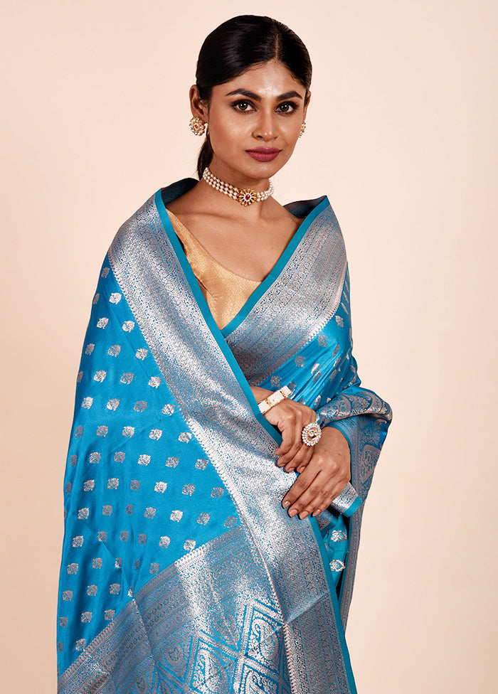 Blue Banarasi Silk Saree With Blouse Piece