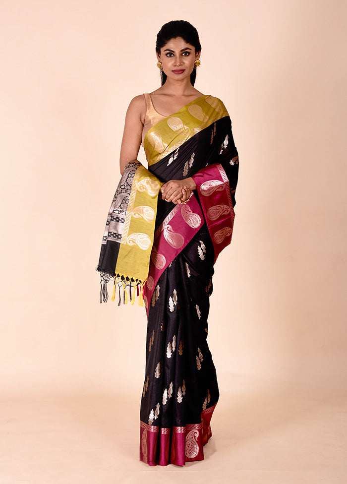 Black Cotton Saree With Blouse Piece