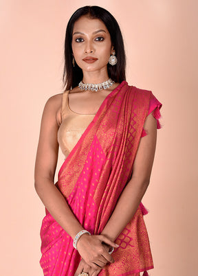 Pink Georgette Saree With Blouse Piece