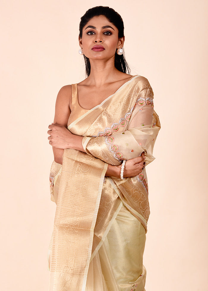 Green Tissue Silk Saree With Blouse Piece