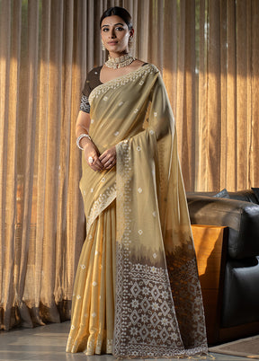 Beige Pure Cotton Saree With Blouse Piece