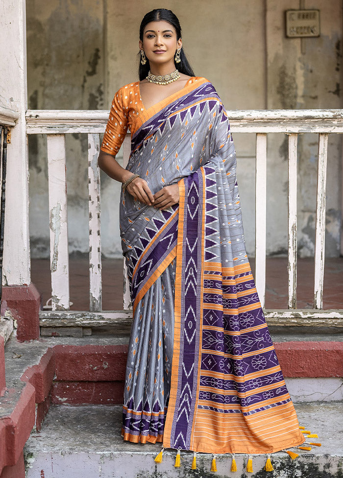 Grey Cotton Saree With Blouse Piece