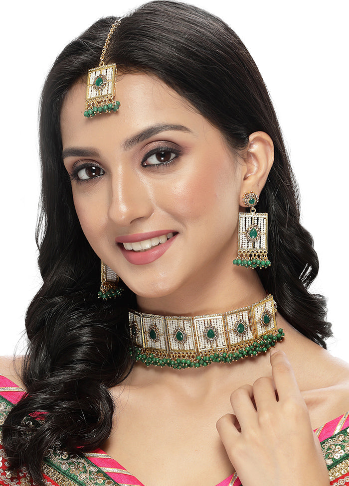 Green Alloy Glossy Jewellery Set