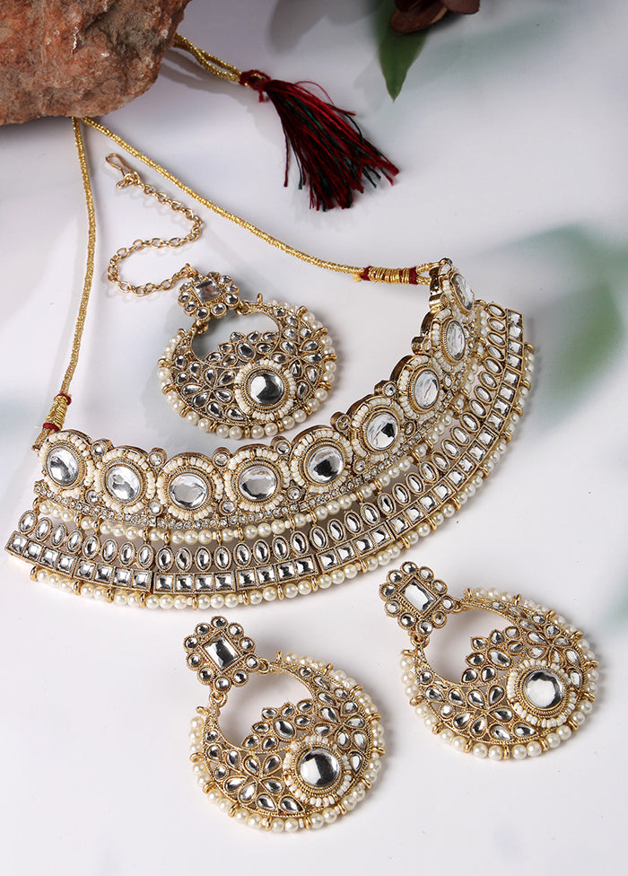 White Alloy Glossy Jewellery Set