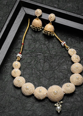 White Alloy Glossy Jewellery Set