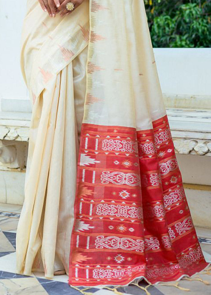 Cream Dupion Silk Saree With Blouse Piece