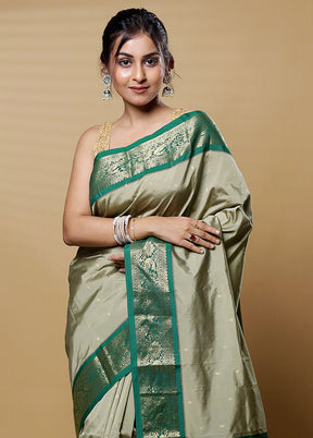 Grey Kanjivaram Silk Saree With Blouse Piece