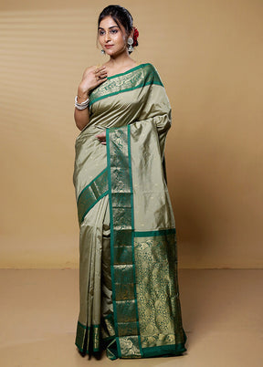 Grey Kanjivaram Silk Saree With Blouse Piece