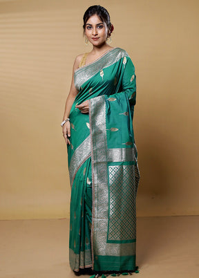 Green Dupion Silk Saree With Blouse Piece