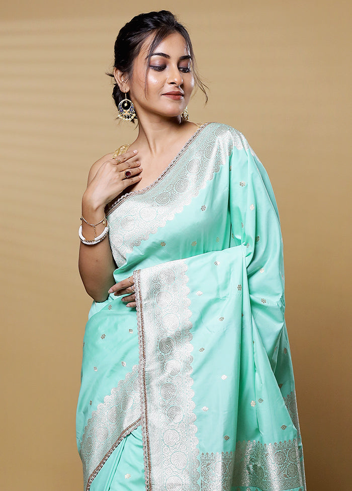 Green Dupion Silk Saree With Blouse Piece