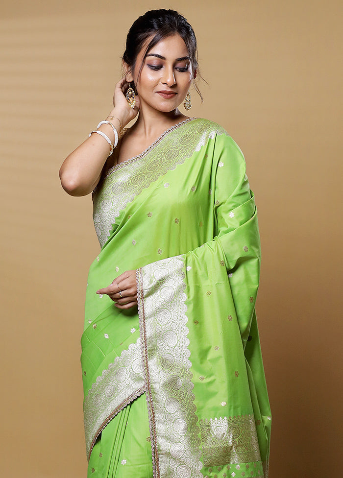 Green Dupion Silk Saree With Blouse Piece