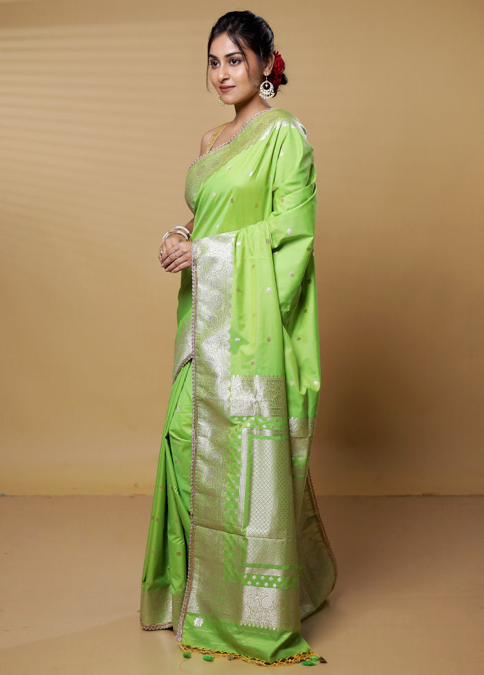 Green Dupion Silk Saree With Blouse Piece