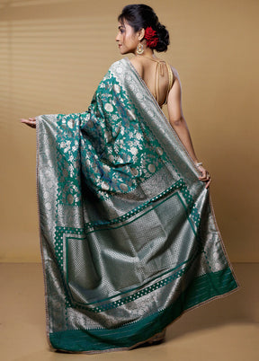 Green Dupion Silk Saree With Blouse Piece