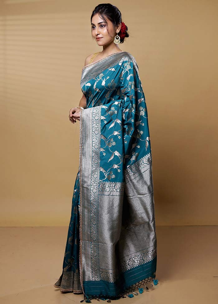 Green Dupion Silk Saree With Blouse Piece