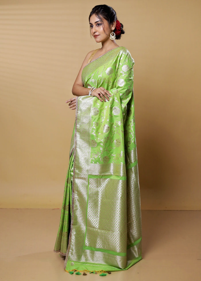 Green Dupion Silk Saree With Blouse Piece