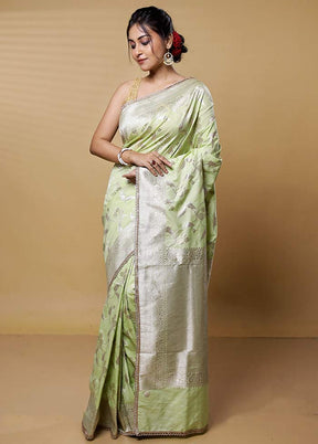 Green Dupion Silk Saree With Blouse Piece