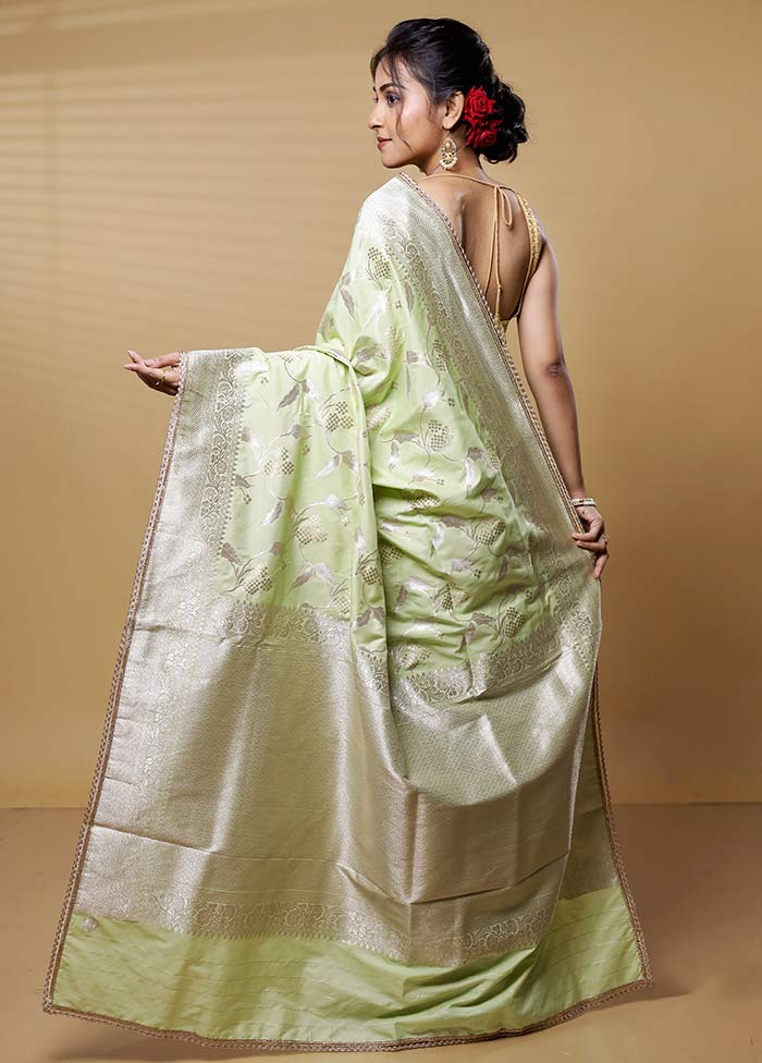 Green Dupion Silk Saree With Blouse Piece