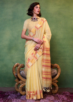 Light Yellow Cotton Saree With Blouse Piece