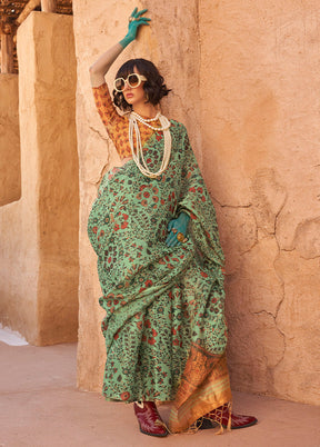 Green Spun Silk Saree With Blouse Piece