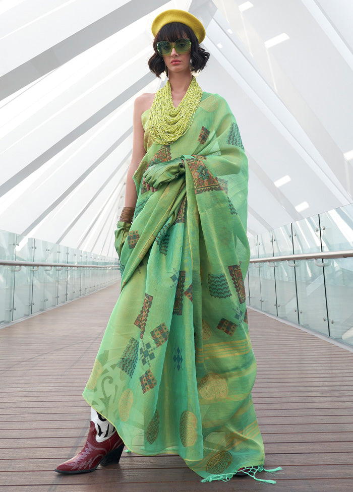 Green Spun Silk Saree With Blouse Piece