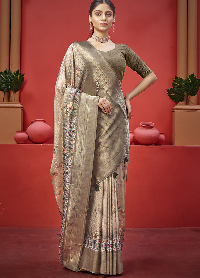 Cream Georgette Saree With Blouse Piece